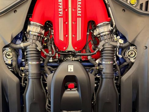 Used 2025 Ferrari 12Cilindri RWD image 20