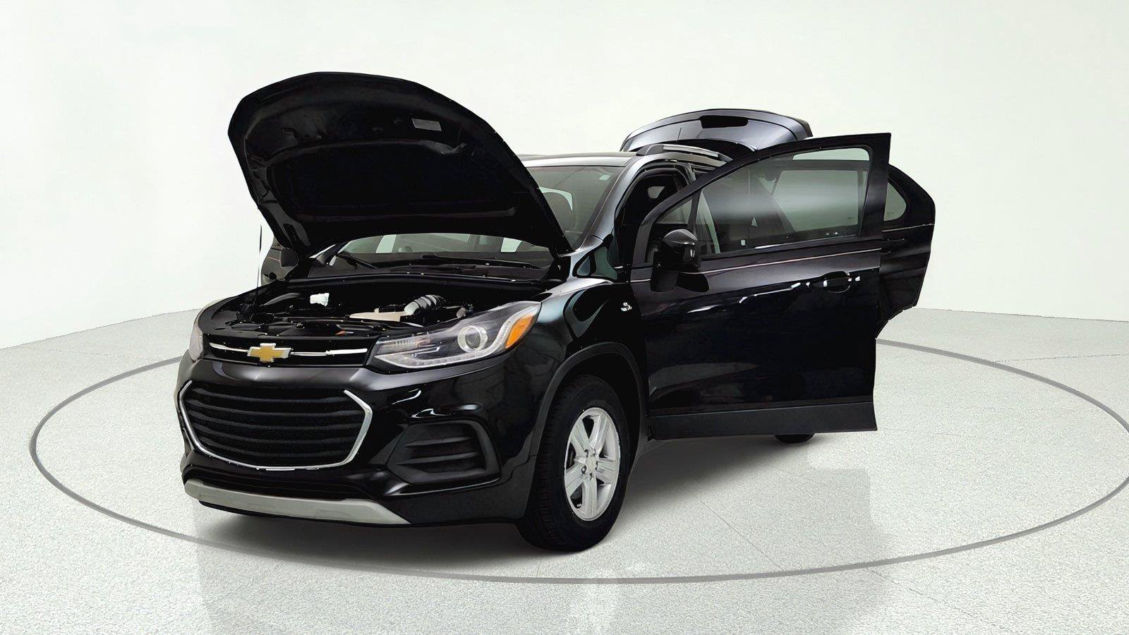 Used 2022 Chevrolet Trax LT w/ LT Convenience Package AWD/4WD image 32