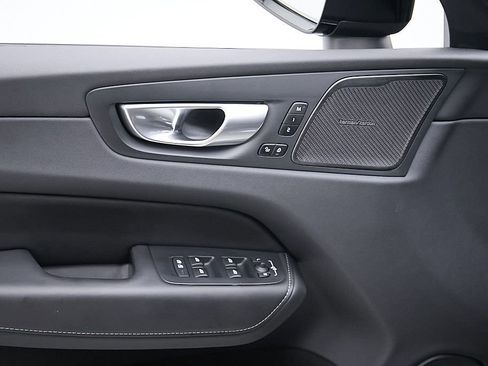 Certified 2024 Volvo XC60 T8 Ultimate image 12