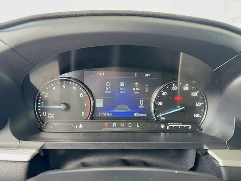 Used 2023 Ford Explorer XLT w/ Equipment Group 202A AWD/4WD image 17