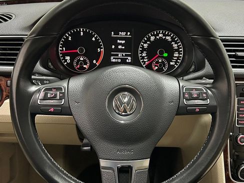 Used 2013 Volkswagen Passat TDI SEL Premium image 15