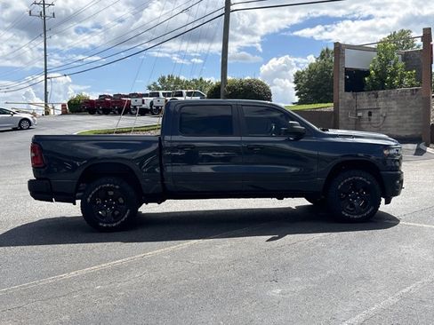 Used 2025 RAM 1500 Warlock AWD/4WD image 4