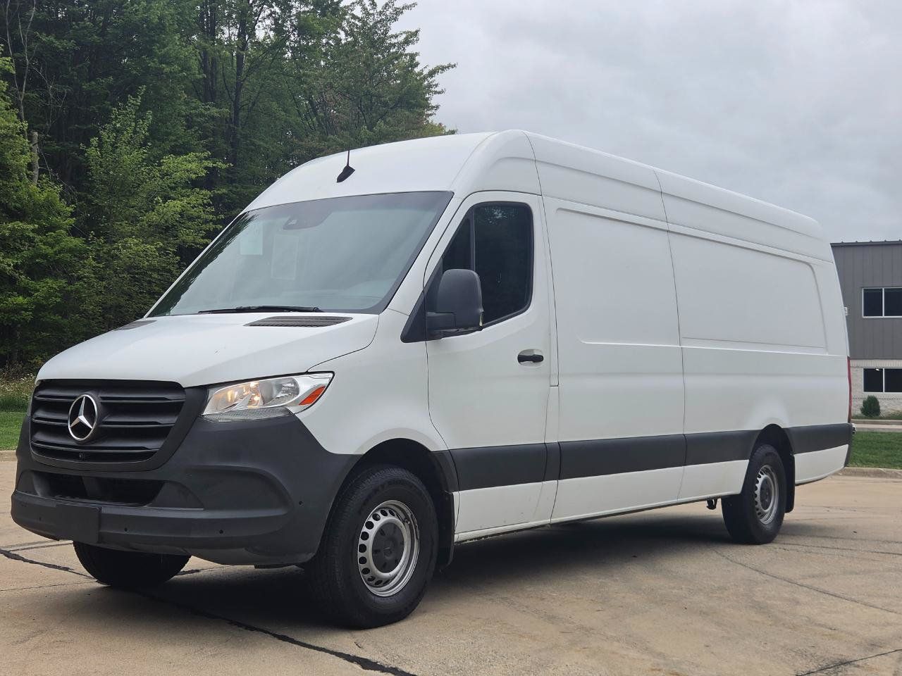 Used 2020 Mercedes-Benz Sprinter 2500 w/ Driver Convenience Package image 1