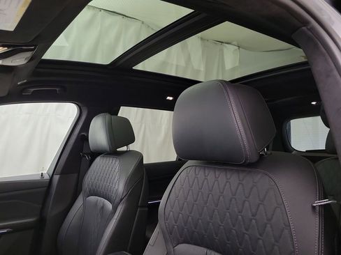Used 2024 BMW X7 M60i w/ Executive Package AWD/4WD image 9