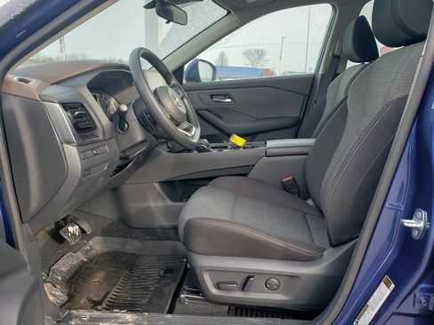 Used 2022 Nissan Rogue SV image 10