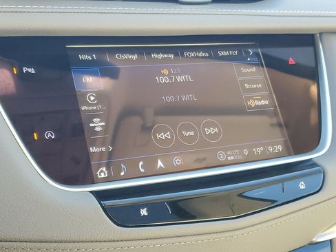 Used 2023 Cadillac XT5 Premium Luxury image 15