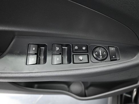 Used 2021 Hyundai Tucson Value w/ Cargo Package FWD image 12