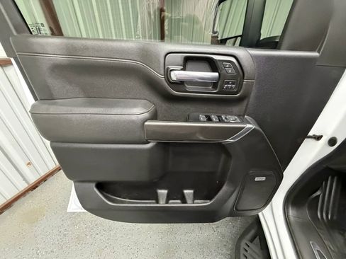 Used 2022 GMC Sierra 2500 AT4 w/ AT4 Premium Plus Package image 9