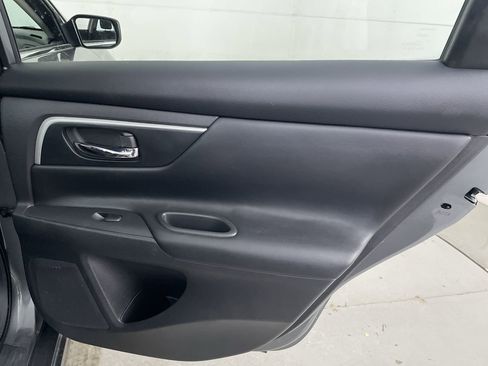 Used 2017 Nissan Altima 2.5 SV image 21