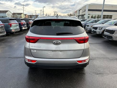 Used 2019 Kia Sportage LX w/ LX Popular Package image 6