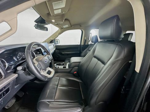 Used 2024 Ford Expedition Max XLT RWD image 13