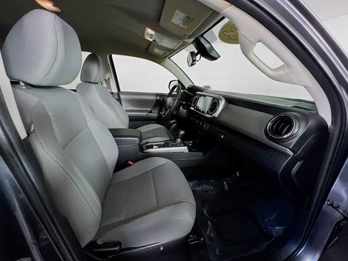 Used 2023 Toyota Tacoma SR5 AWD/4WD image 26