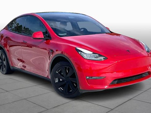 Used 2021 Tesla Model Y Long Range image 2