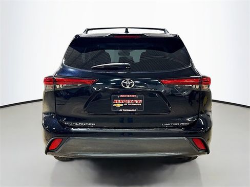 Used 2020 Toyota Highlander Limited image 7