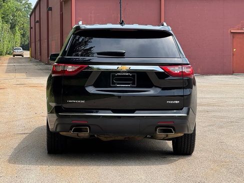 Used 2020 Chevrolet Traverse Premier FWD image 6