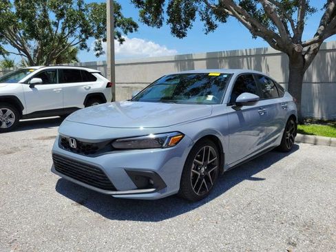 Used 2023 Honda Civic Sport Touring image 3