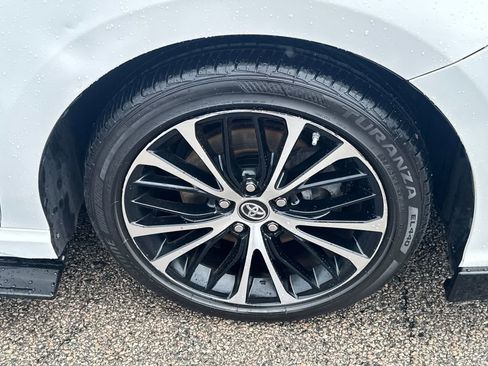 Used 2019 Toyota Camry SE FWD image 42