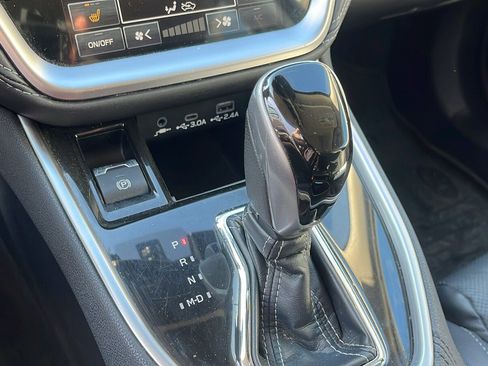 Certified 2023 Subaru Outback Limited XT image 18