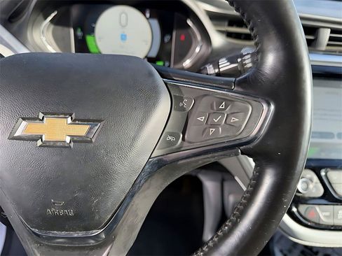 Used 2020 Chevrolet Bolt LT image 18