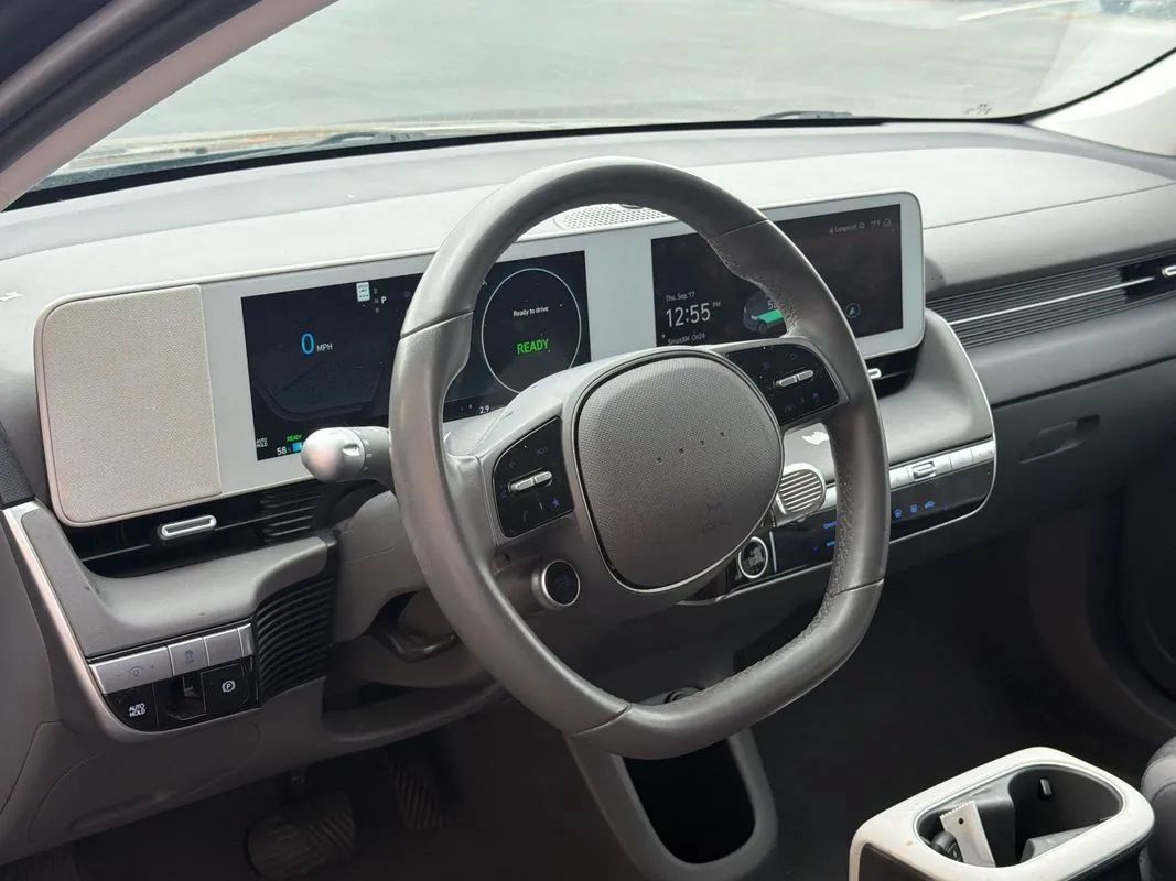 Used 2024 Hyundai Ioniq 5 SE AWD/4WD image 14