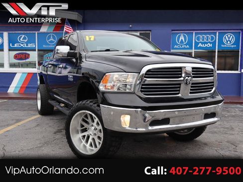Used 2017 RAM 1500 Big Horn AWD/4WD image 1