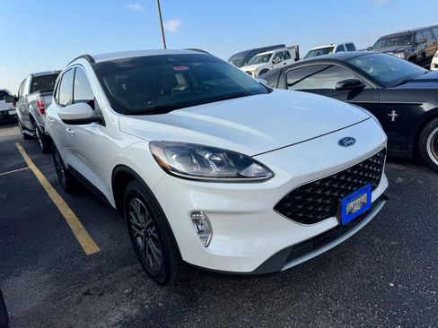 Used 2020 Ford Escape SEL image 8