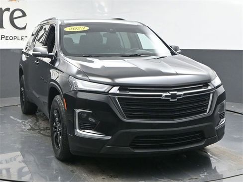 Used 2023 Chevrolet Traverse LT w/ Midnight/Sport Edition image 53
