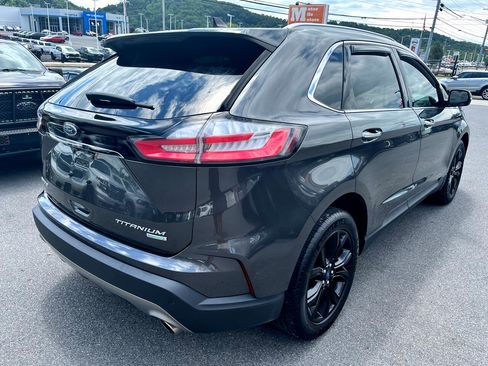 Used 2020 Ford Edge Titanium image 5