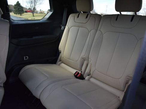 Used 2024 Jeep Grand Cherokee L Limited image 33