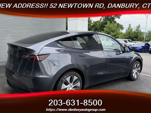 Used 2023 Tesla Model Y 2WD image 5