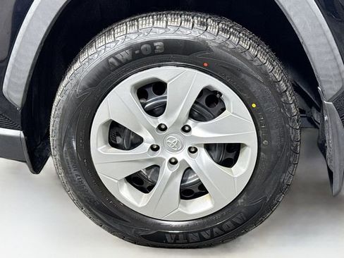 Used 2020 Toyota RAV4 LE w/ All Weather Liner Package image 28