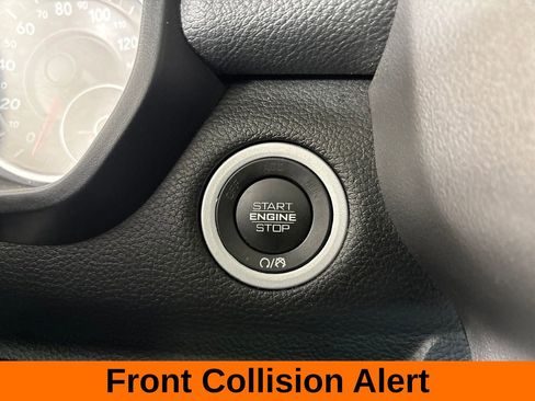 Used 2021 RAM 1500 Laramie AWD/4WD image 17