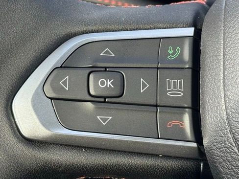 New 2026 Jeep Compass Trailhawk w/ Sun, Sound & Navigation Group AWD/4WD image 16