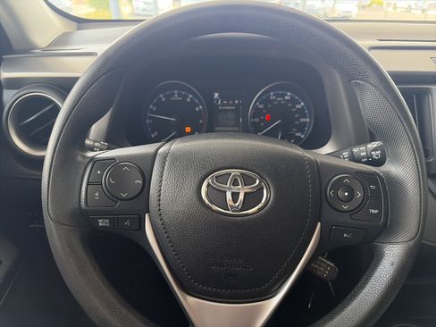 Used 2017 Toyota RAV4 LE w/ All Weather Liner Package AWD/4WD image 15