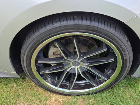 Used 2017 Ford Mustang Coupe RWD image 20