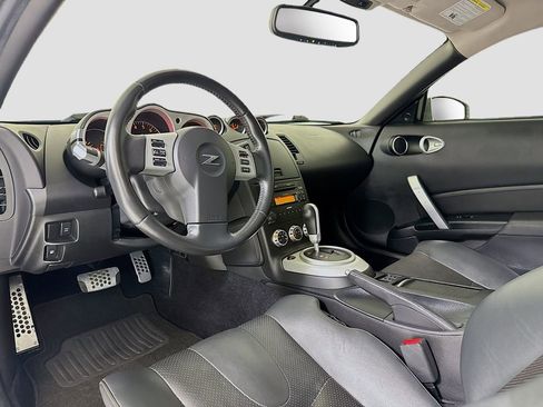 Used 2008 Nissan 350Z Grand Touring w/ Cargo Convenience Pkg RWD image 9