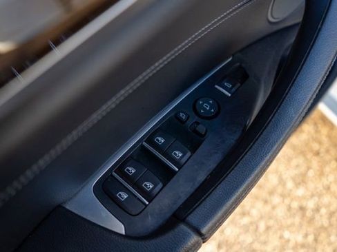 Used 2018 BMW X3 M40i image 17