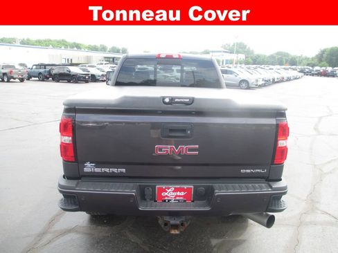 Used 2016 GMC Sierra 2500 Denali w/ Duramax Plus Package AWD/4WD image 8