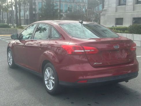 Used 2017 Ford Focus SE image 20