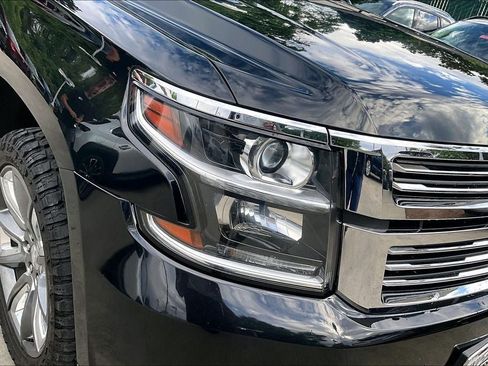 Used 2018 Chevrolet Tahoe Premier AWD/4WD image 27