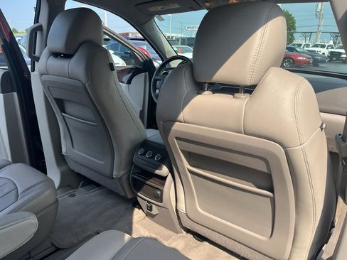 Used 2015 Buick Enclave Leather FWD image 41