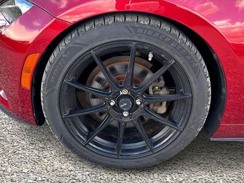 Used 2016 MAZDA MX-5 Miata Sport image 8