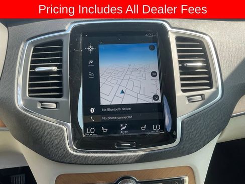 Used 2022 Volvo XC90 T6 Momentum AWD/4WD image 16