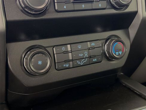 Used 2021 Ford F250 XLT w/ XLT Value Package AWD/4WD image 22