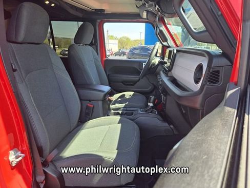 Used 2024 Jeep Gladiator Sport image 22