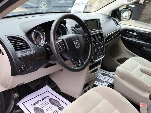 Used 2017 Dodge Grand Caravan SE w/ Power Window Group FWD image 21