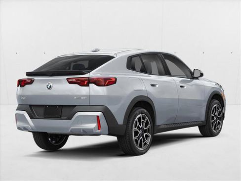 New 2026 BMW X2 xDrive28i w/ Technology Package AWD/4WD image 2