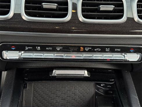 Used 2021 Mercedes-Benz GLS 450 4MATIC image 18