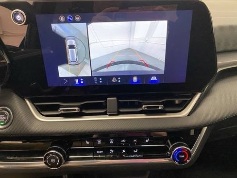 New 2026 Chevrolet Equinox LT w/ Safety and Technology Package AWD/4WD image 19