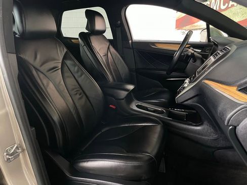 Used 2015 Lincoln MKC FWD w/ Equipment Group 101A Select image 17